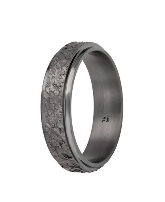 Alliance en tantale homme 6 mm – STRADALE S6 surface cristal en tantale pur 