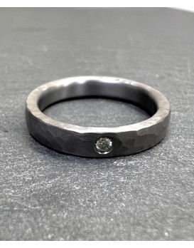 ELECTRE, Alliance en tantale 999/1000ème, modèle Surface Martelée 3,5 mn et diamant