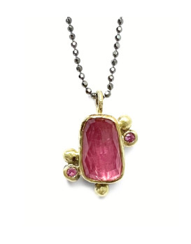 Collier argent noirci avec pendentif or jaune 750/1000ème, tourmaline doublet et tourmalines rose.