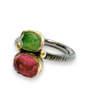 Bague argent noirci, or jaune 750/1000ème, tourmaline doublet et dioptase doublet