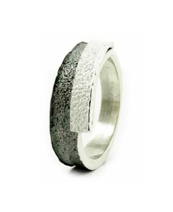 Bague argent brut et oxydé ARIOR Barcelona 1183260-XMU Collection TRAI