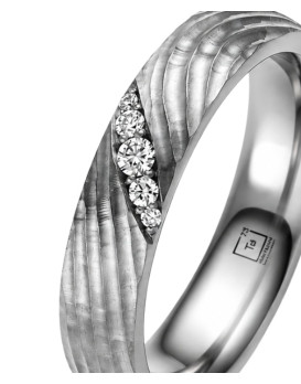 Alliance femme HELIOS Diamants en tantale pur 999/1000ème, finition aux motifs ondulants et sertissage de diamants, largeur 4,5 