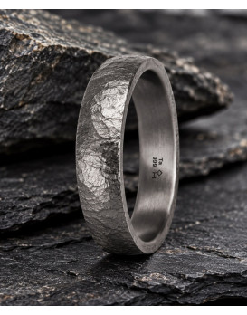 PAN, Alliance en tantale 999/1000ème, modèle Surface Stone 5,5 mn
