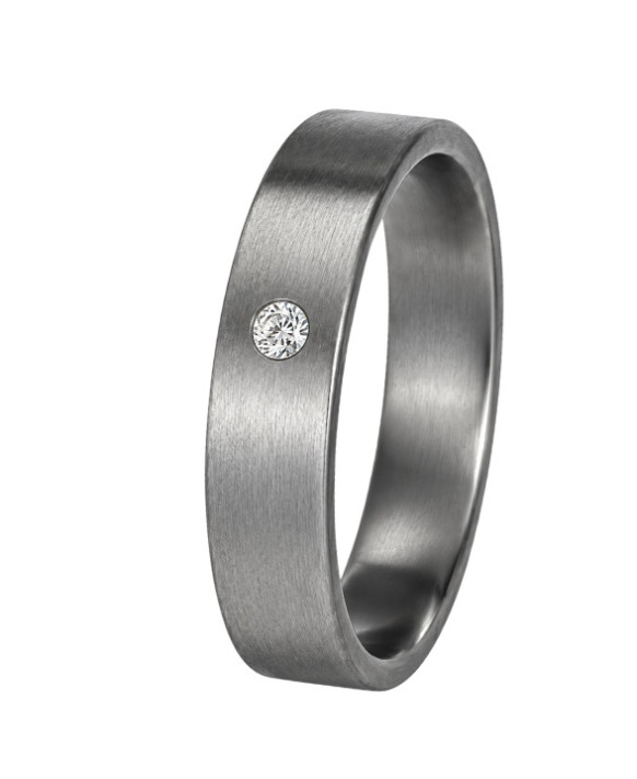 Alliance homme ARES en tantale pur 999/1000ème, profil plat Pure Flat, finition Gun brossée et diamant blanc G-VS de 0,033 carat