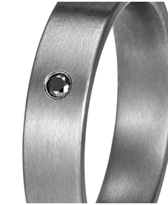 ARES, Alliance en tantale 999/1000ème, modèle Pure Flat 5 mn Diamant Noir